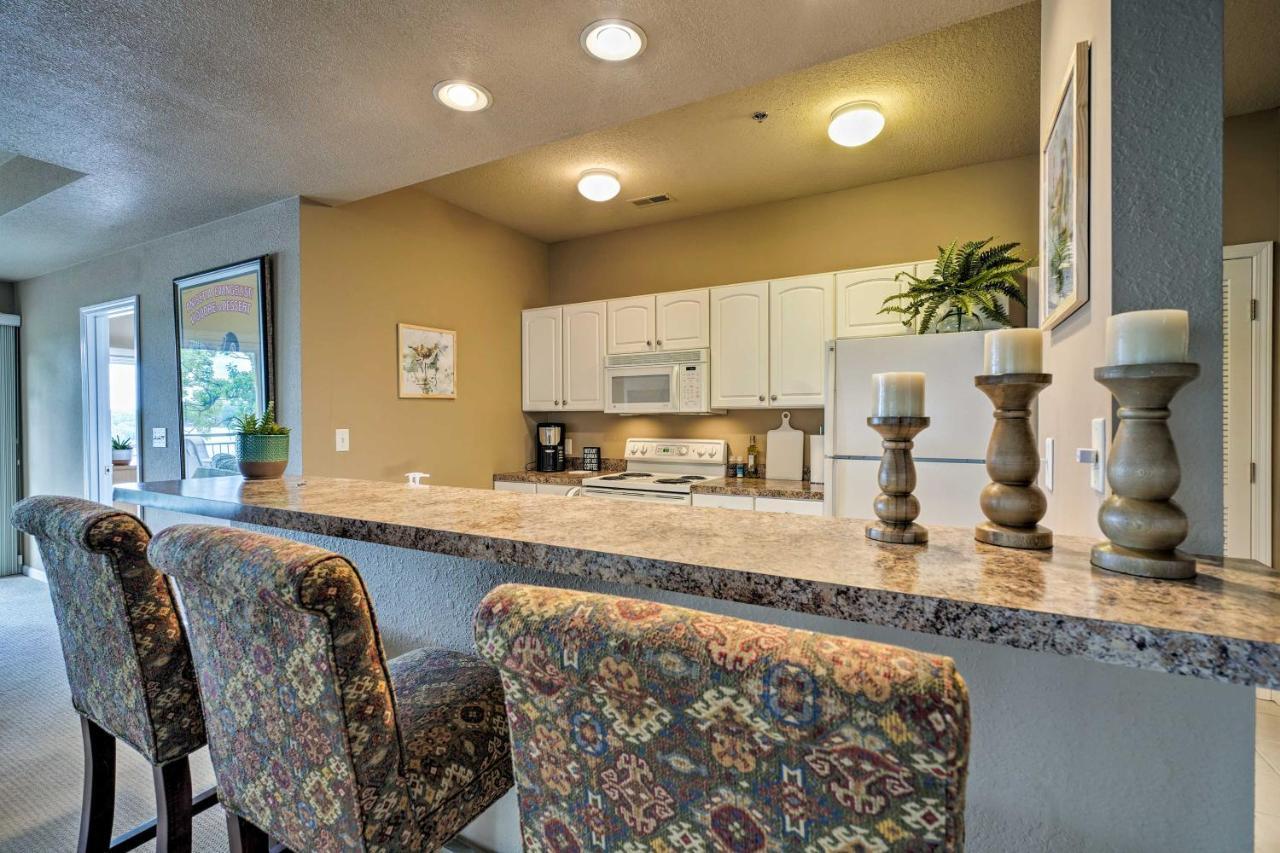 Waterfront Lake Ozark Condo With Deck And Pools Eksteriør billede