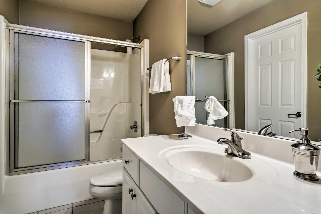 Waterfront Lake Ozark Condo With Deck And Pools Eksteriør billede
